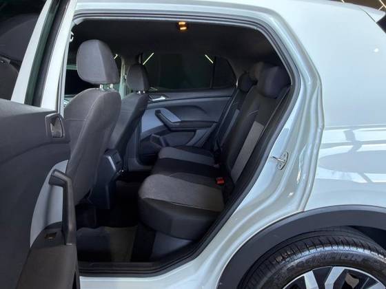 VOLKSWAGEN T-CROSS 1.0 200 TSI TOTAL FLEX AUTOMÁTICO